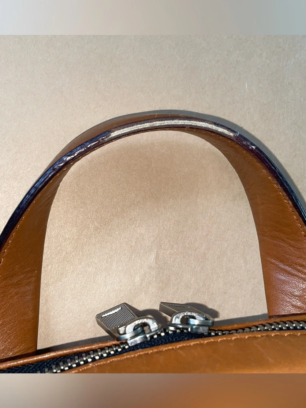 JACK SPADE // men’s cognac brown cow leather slim laptop messenger bag